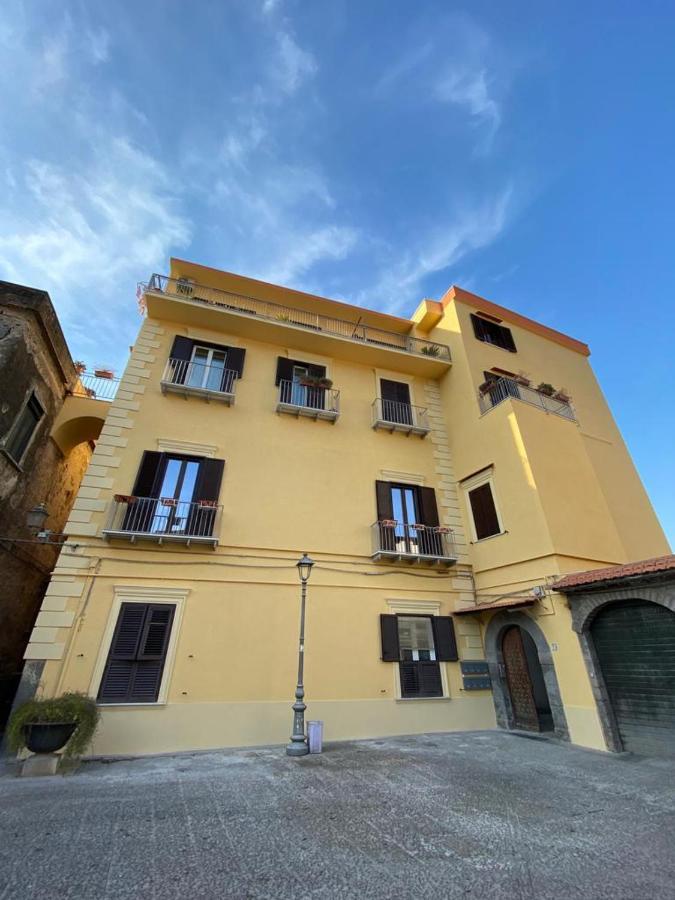 Vesuvio House Appartamento Indipendente E Centrale Sant'Agnello Exterior photo